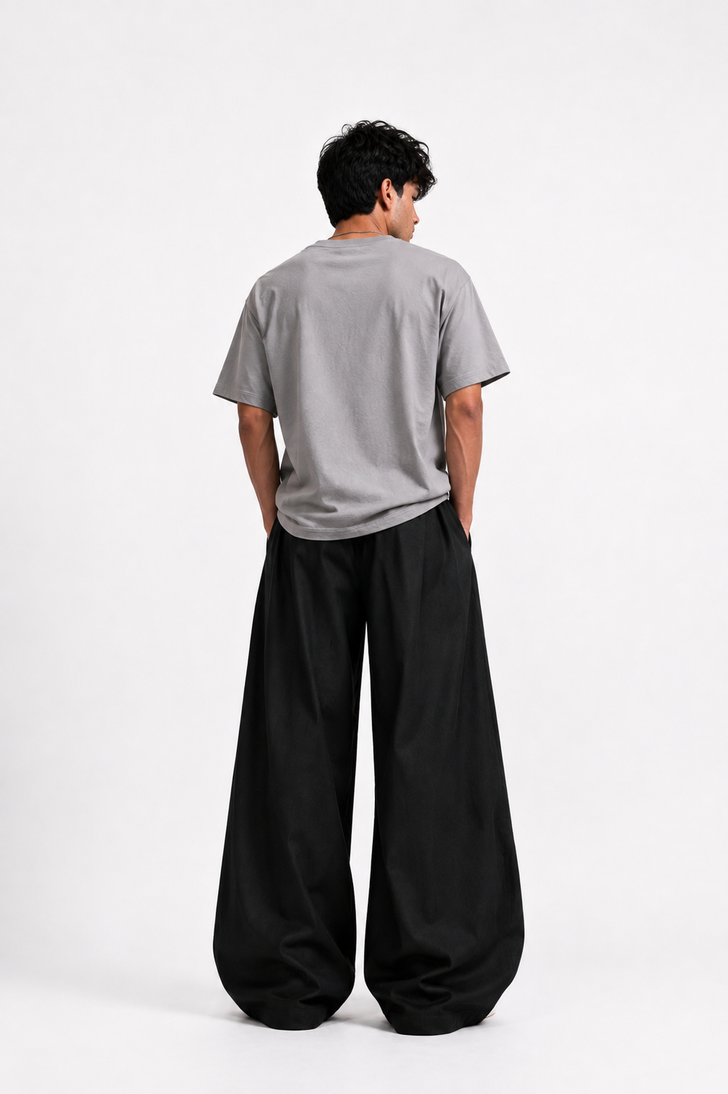 Noir Flow Sweatpants