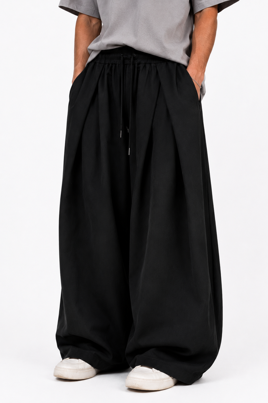 Noir Flow Sweatpants