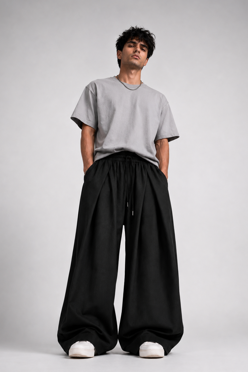Noir Flow Sweatpants